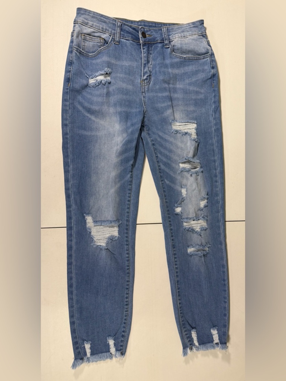 Jeans High Rise Distressed Raw Hem Crop Stretch 
Size Medium (10-12)